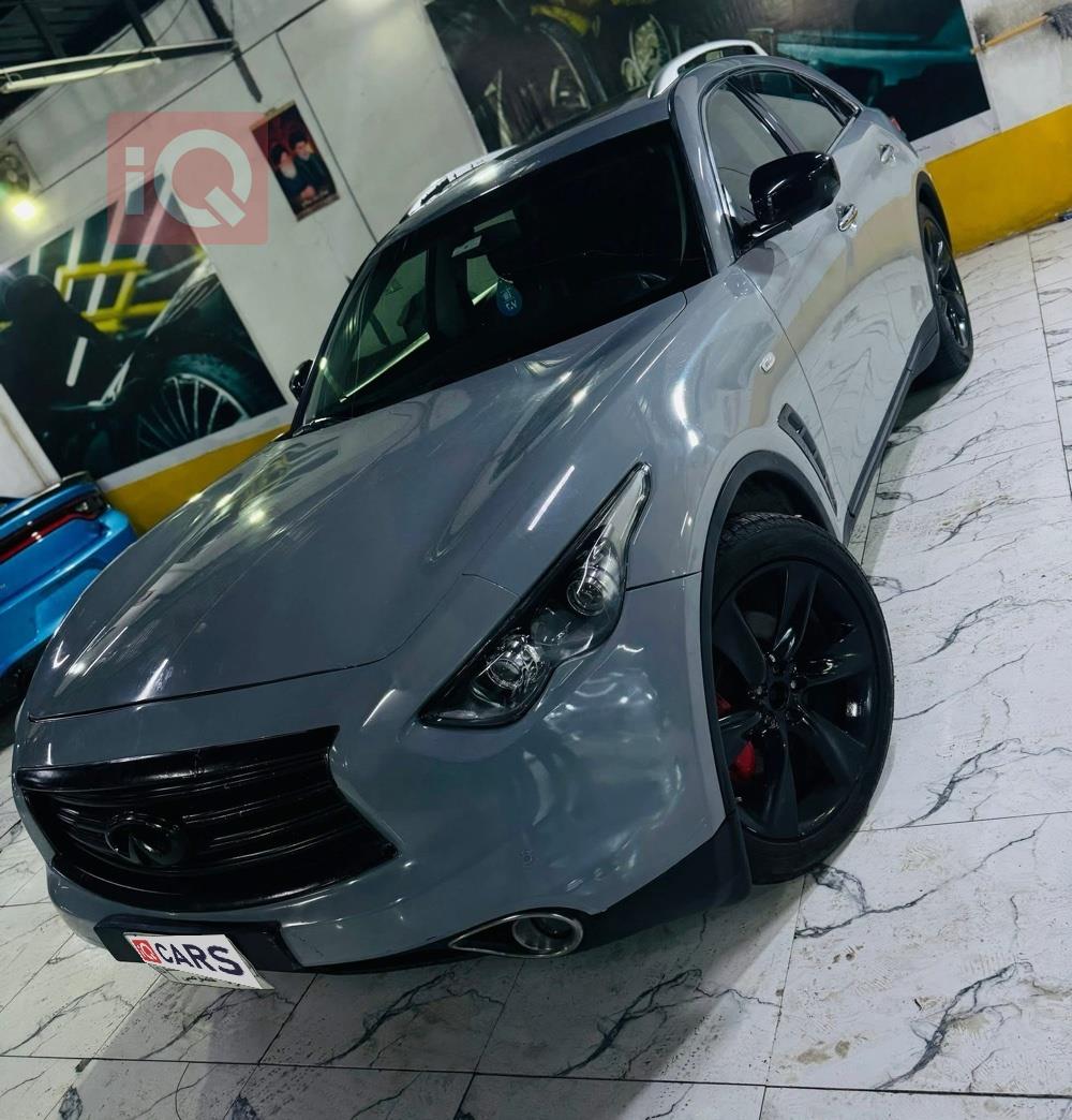 إنفينيتي QX70